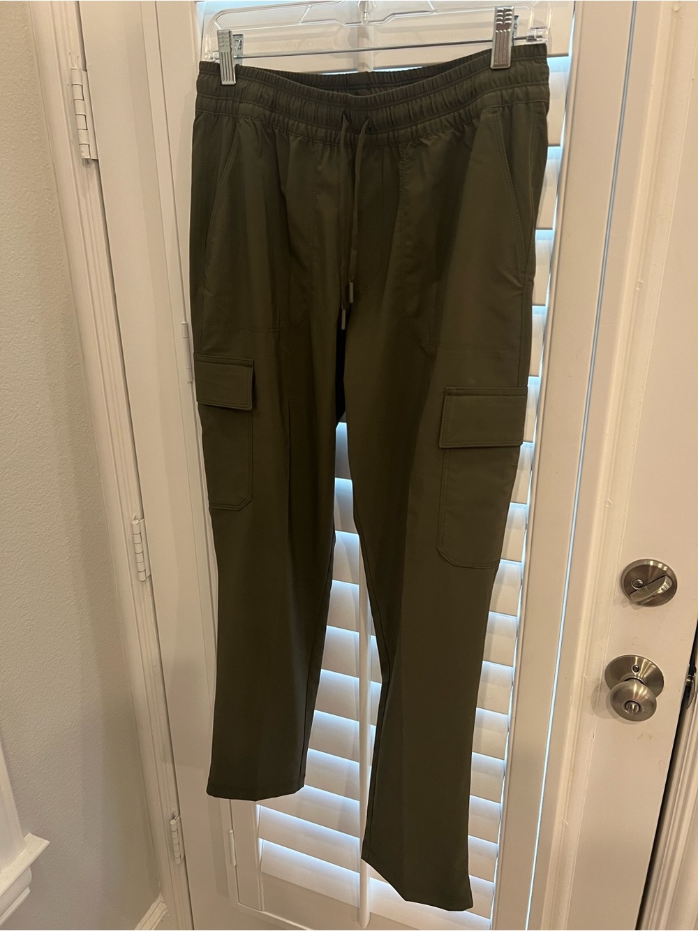 The North Face Olive Green Women's Cargo Jogger Capris